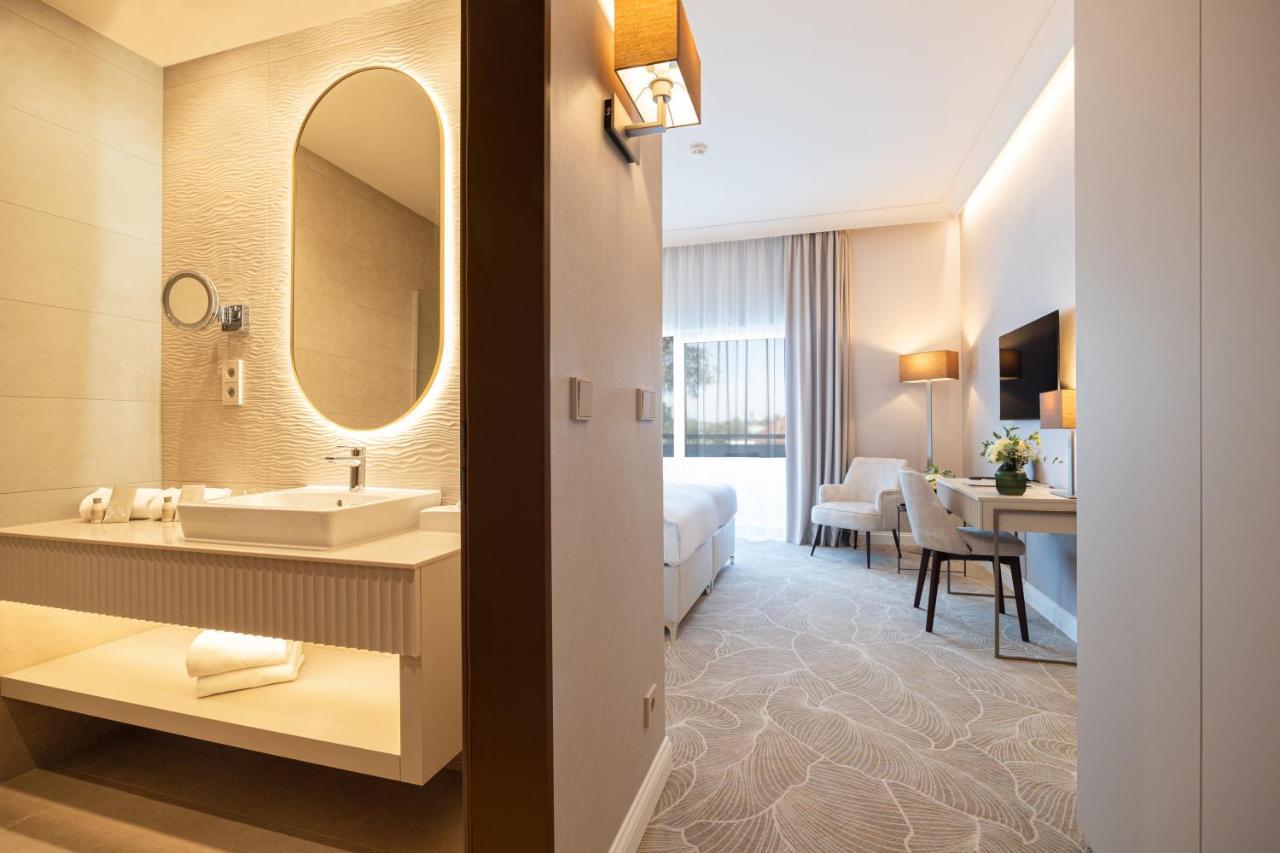 Hotel Gerardus แซแก็ด ภายนอก รูปภาพ